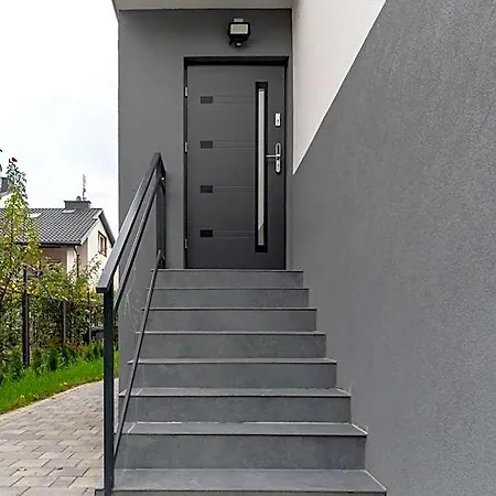 아파트호텔 Komfortowe Przytulne Nowoczesne Mieszkanie 4*