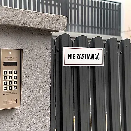 Komfortowe Przytulne Nowoczesne Mieszkanie 라돔
