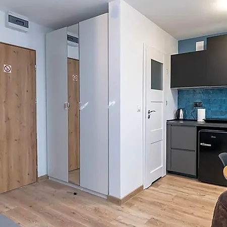 Komfortowe Przytulne Nowoczesne Mieszkanie 4* 라돔
