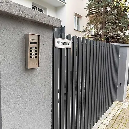 Komfortowe Przytulne Nowoczesne Mieszkanie 4* 라돔